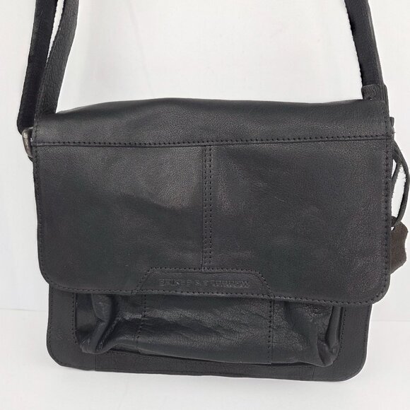 Spikes and Sparrow Genuine Leather Convertible Crossbody Flap Bag Black - Picture 1 of 16